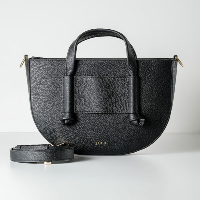 Signature – Black